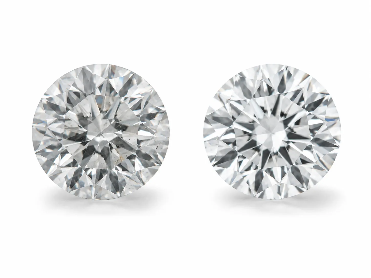 Two well cut round brilliant diamonds shown side by side for comparison, a round diamond shape education guide by Lily Dia Jewellery